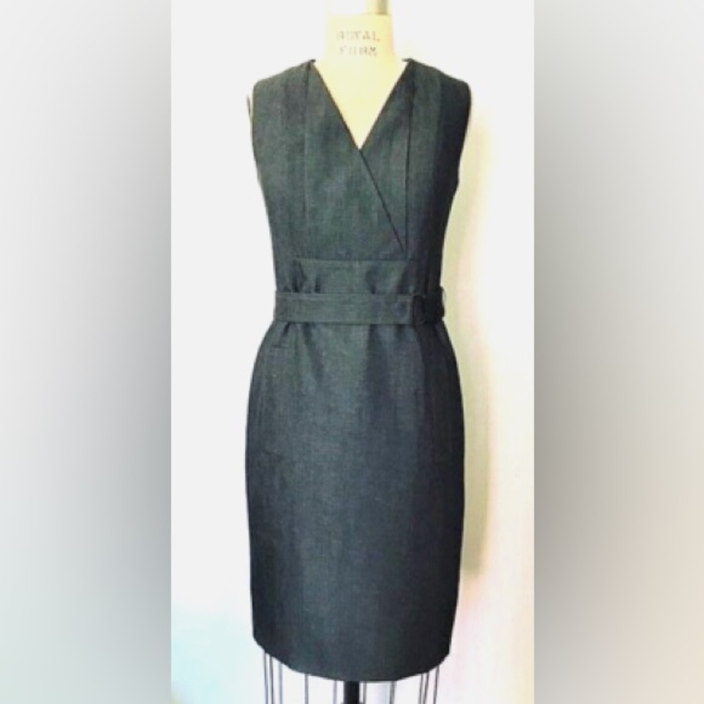 AKRIS Punto Elegant Black Sleeveless Belted Dress Size 14